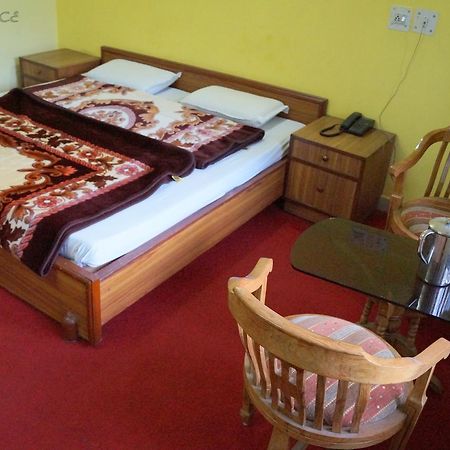 Hotel Uday Palace Pipalkoti Kültér fotó