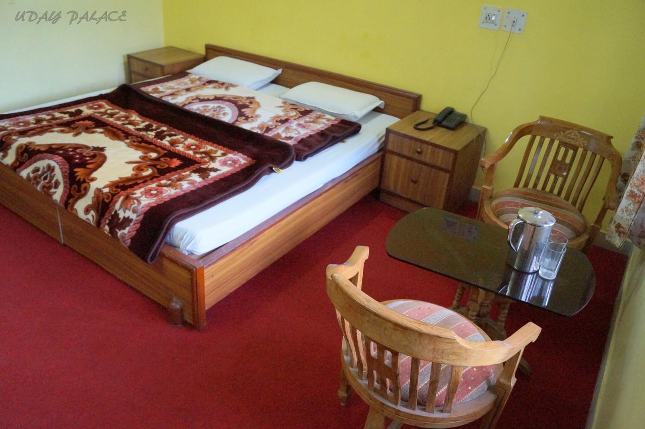 Hotel Uday Palace Pipalkoti Kültér fotó