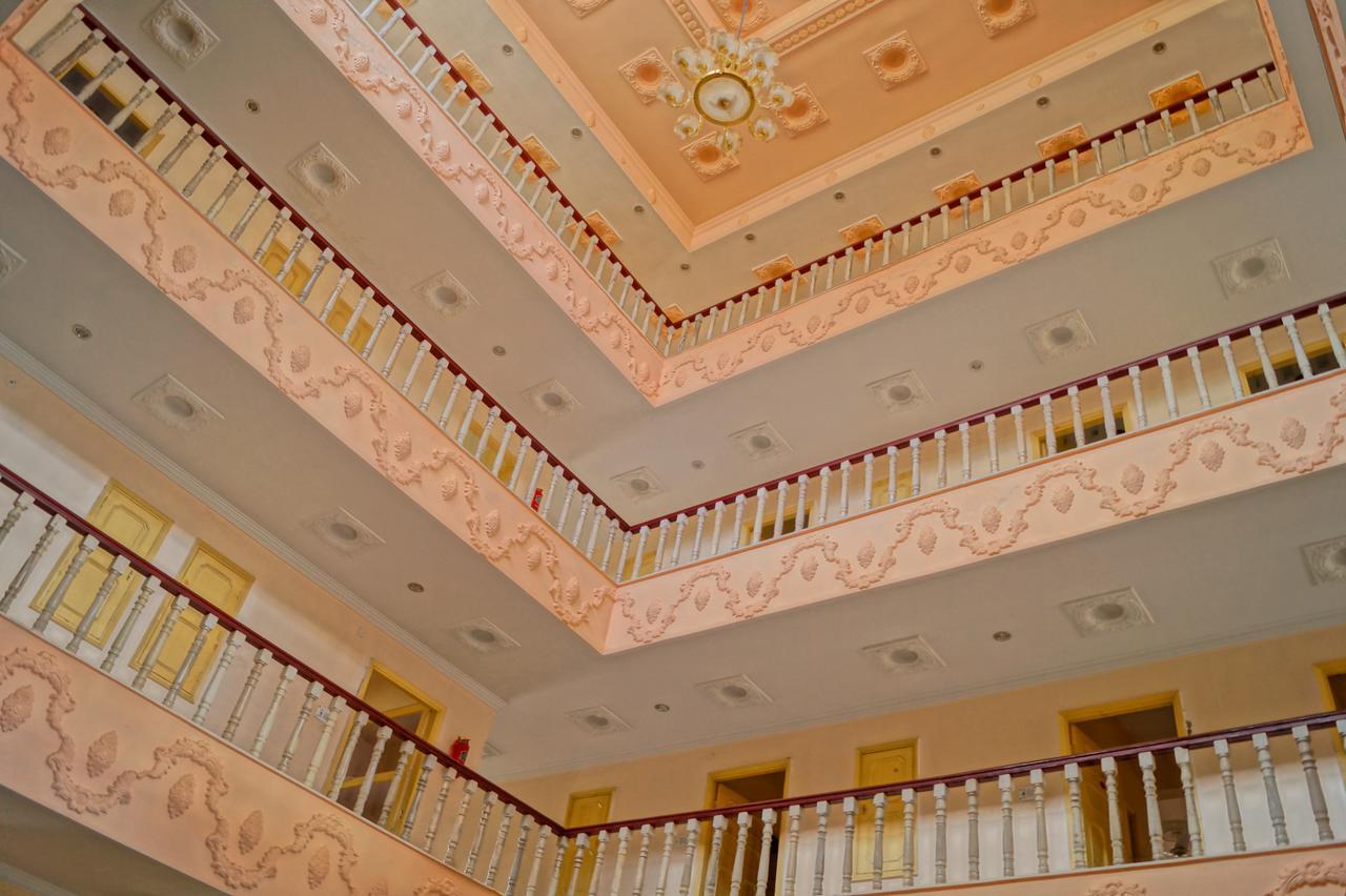 Hotel Uday Palace Pipalkoti Kültér fotó