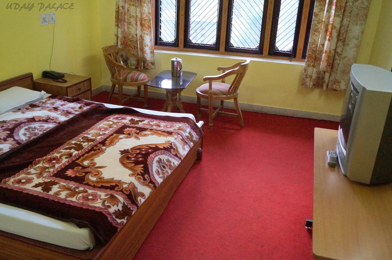 Hotel Uday Palace Pipalkoti Kültér fotó